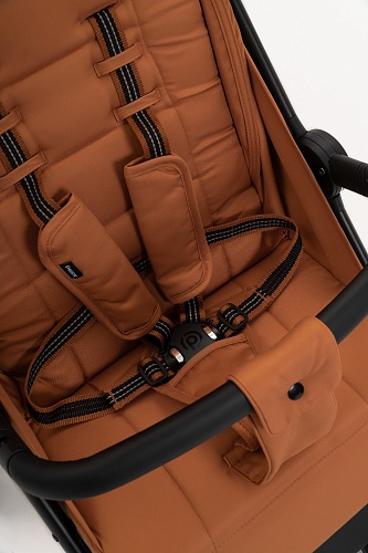 Прогулочная коляска Peppy Bruno (Caramel) карамель Прогулочная коляска Peppy Bruno (Caramel) карамель