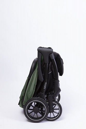 Коляска прогулочная Peppy Latina (forest green) зеленая Коляска прогулочная Peppy Latina (forest green) зеленая