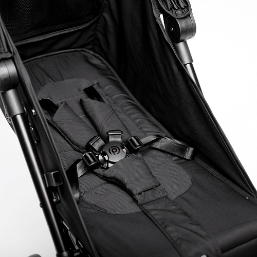 Прогулочная коляска Peppy Aero (Black cosmos) черный Прогулочная коляска Peppy Aero (Black cosmos) черный